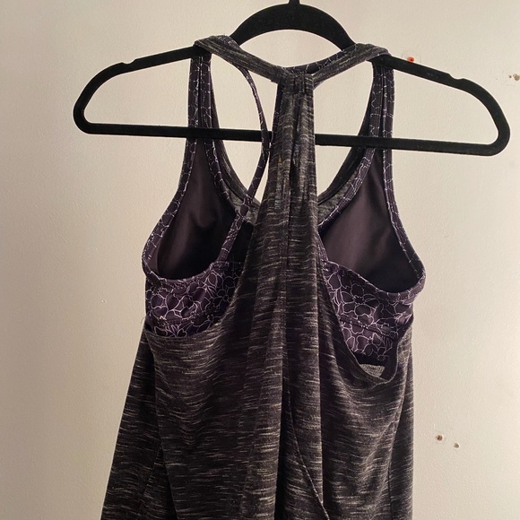 Joe fresh athletic shirt (double layered , bra and overshirt) - Picture 2 of 3